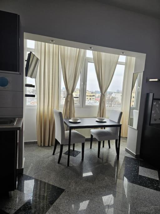 Nice Studio In The Heart Of City بوخارست المظهر الخارجي الصورة